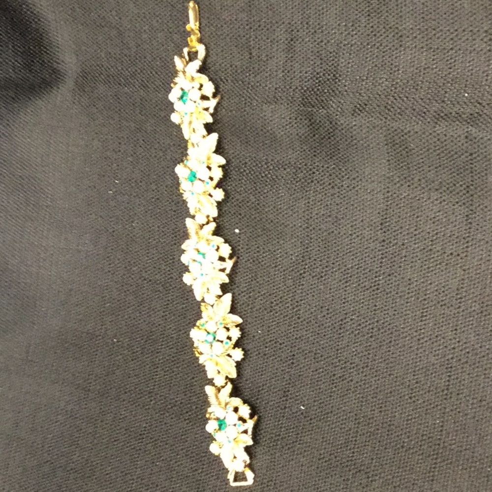 Gold bracelet